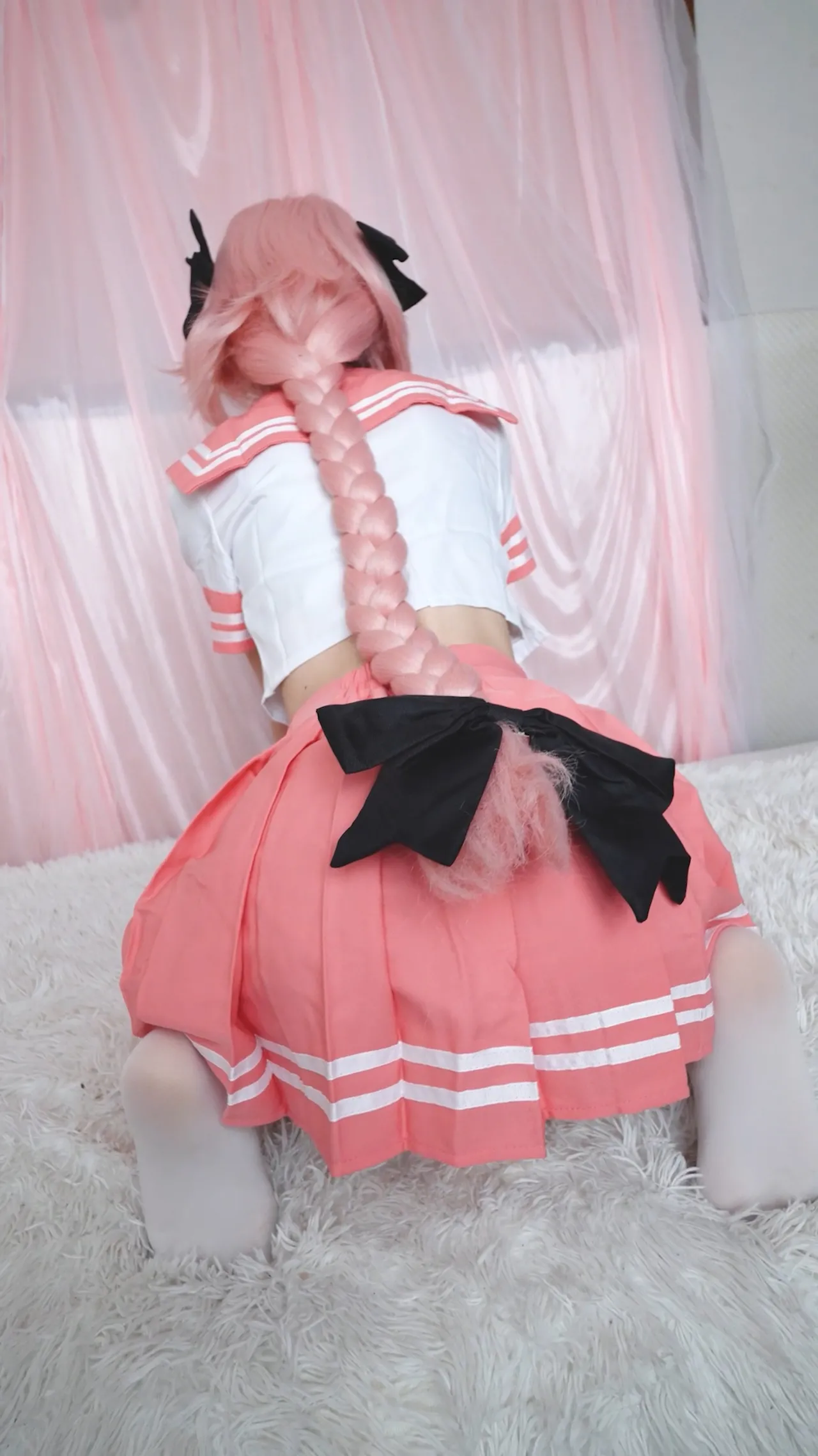 在宅20代OLコスプレイヤー、FGOアストルフォ＆***島風で4回中出し！男の娘コスなのに妊娠のリスクにドキドキ/// - page2